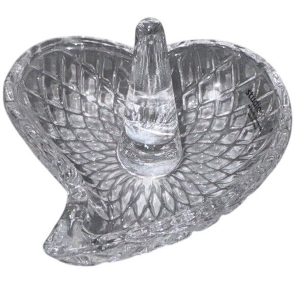 Studio Crystal Silversmiths Heart Shaped Ring Holder Trinket Dish - Picture 1 of 4